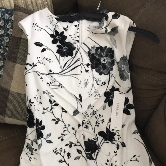 💝SALE💝Calvin Klein flower dress